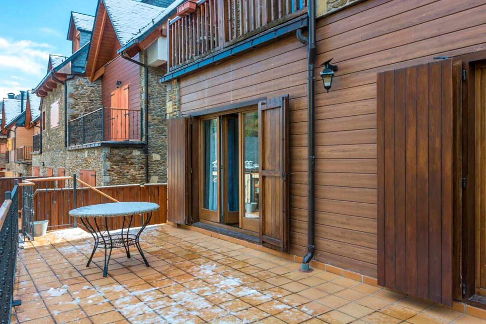 Apartamento A 15 Minutos De Baqueira Les Bordes Bagian luar foto