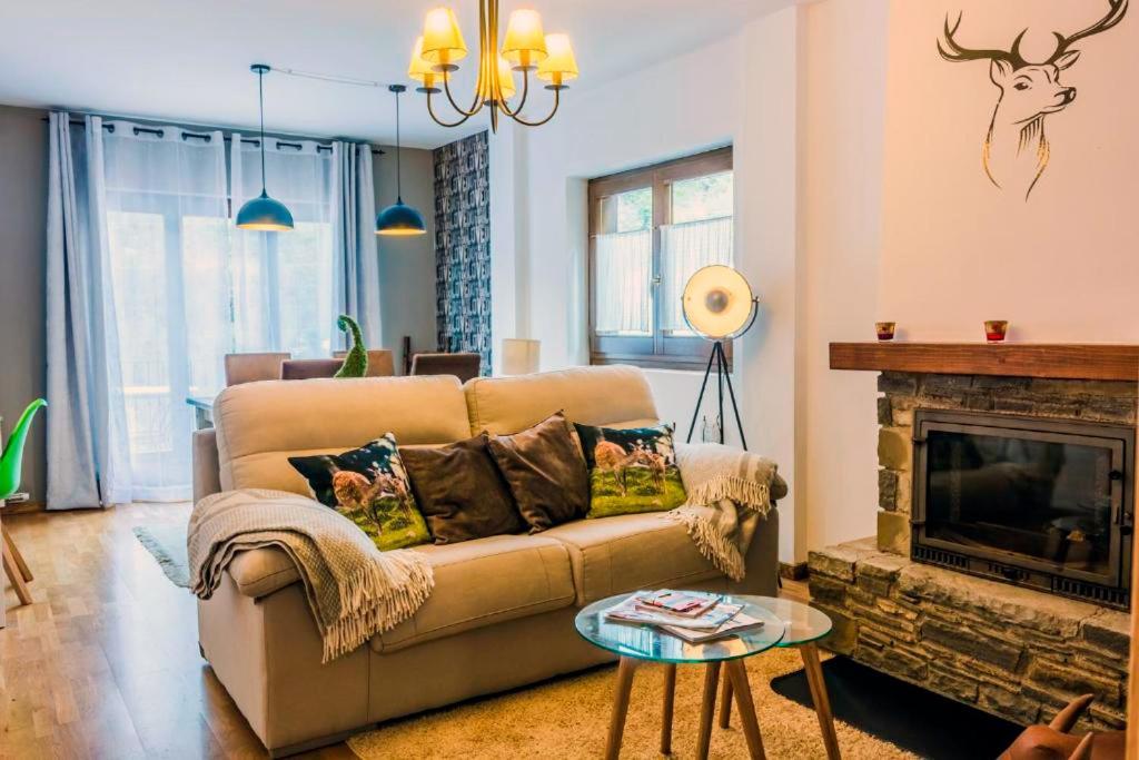 Apartamento A 15 Minutos De Baqueira Les Bordes Bagian luar foto